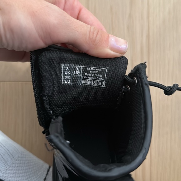 Dr Martens Patent Boots Toddler 9 - Picture 6 of 6